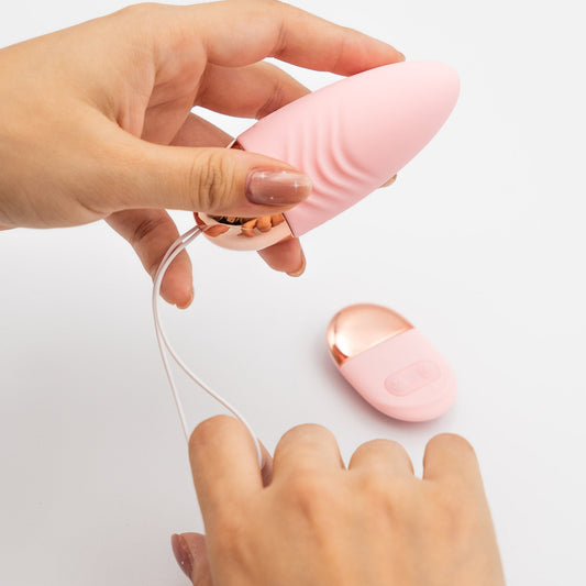 Mini Vibrador Estilo Bala Discreto para Placer A Distancia – Control Remoto Inalámbrico (74x35mm), usa dos baterías AAA incluidas