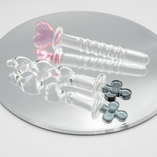 Dildos de Cristal Erótico – Diamante, Corazón, Trébol y Espada (20 cm)