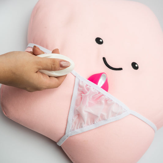 Vibrador Ergonómico para Uso con Ropa Interior – Inalámbrico y Recargable (9cm)