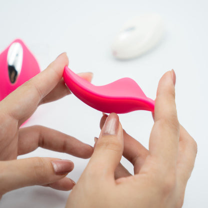 Vibrador Ergonómico para Uso con Ropa Interior – Inalámbrico y Recargable (9cm)
